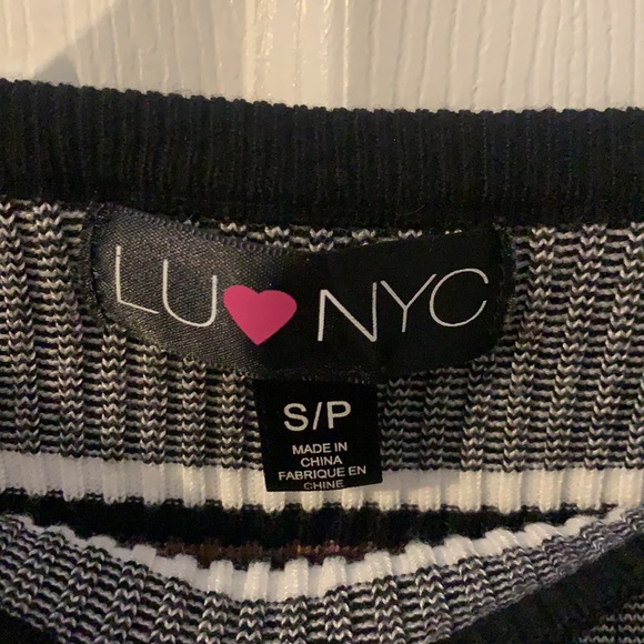 Cropped wide neck top - Picture 2 of 2